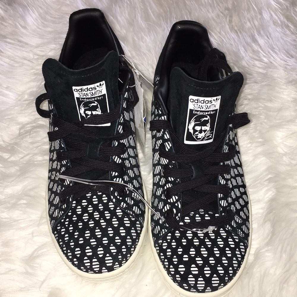 BNWT🛍 Original Black Stan Smith Adidas⭐️
